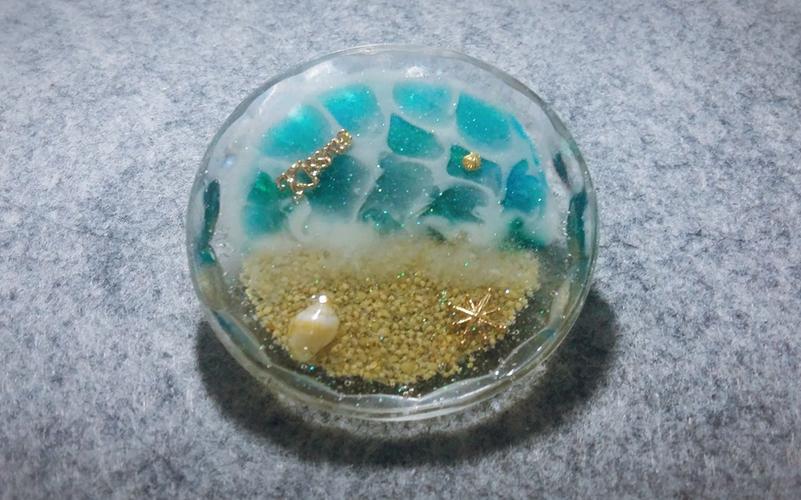 uv滴胶盘子中的海洋桌摆