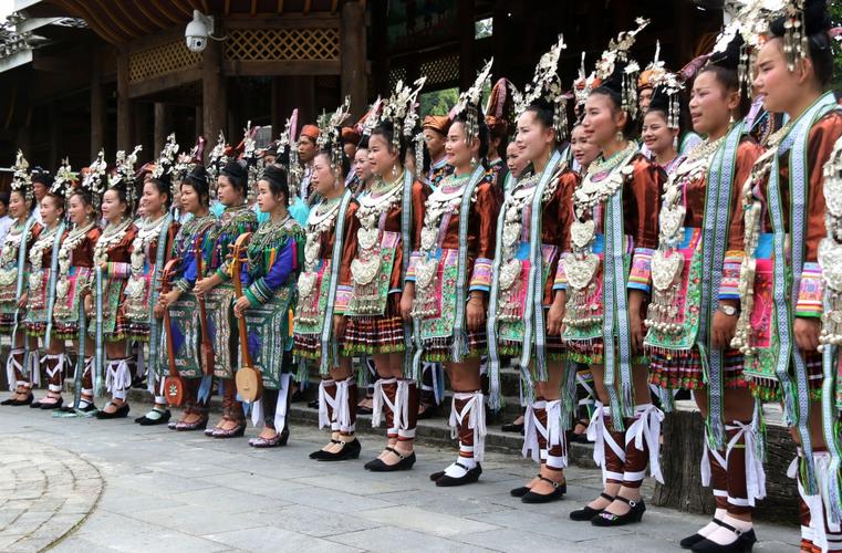 图为 侗族大歌比拼现场