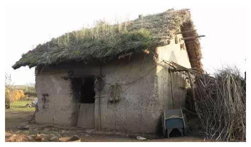 农村拆迁砖瓦房和楼房补偿是不是一个价