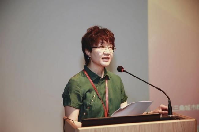 论坛开幕式由同济大学建筑与城市规划学院王兰教授主持,20多位来自