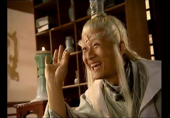 孙兴饰演的太白金星,几乎承包了 80% 的笑点.