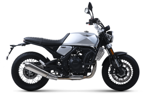 贝纳利幼狮500 目前,国内摩托车市场上500cc级别的复古车已经崭露