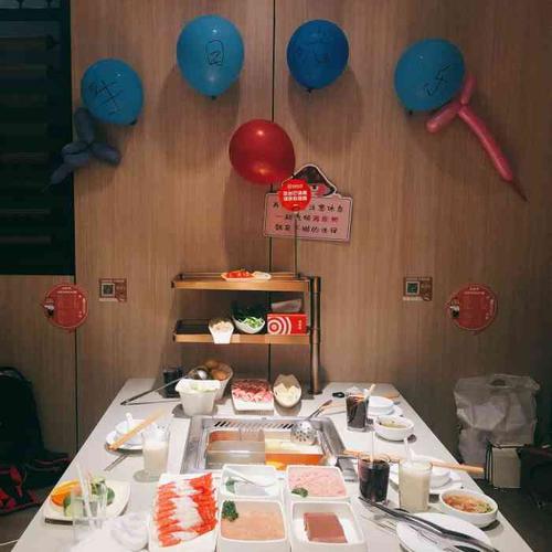 海底捞火锅(群光广场店)