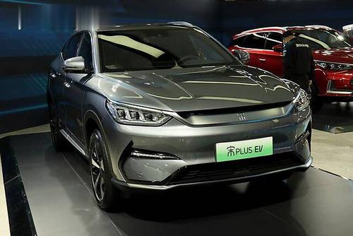 比亚迪一下推出了4款刀片电池新车 秦plus ev等新车上市