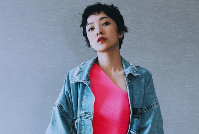 短发女神郭采洁,率性有型,不失女人味