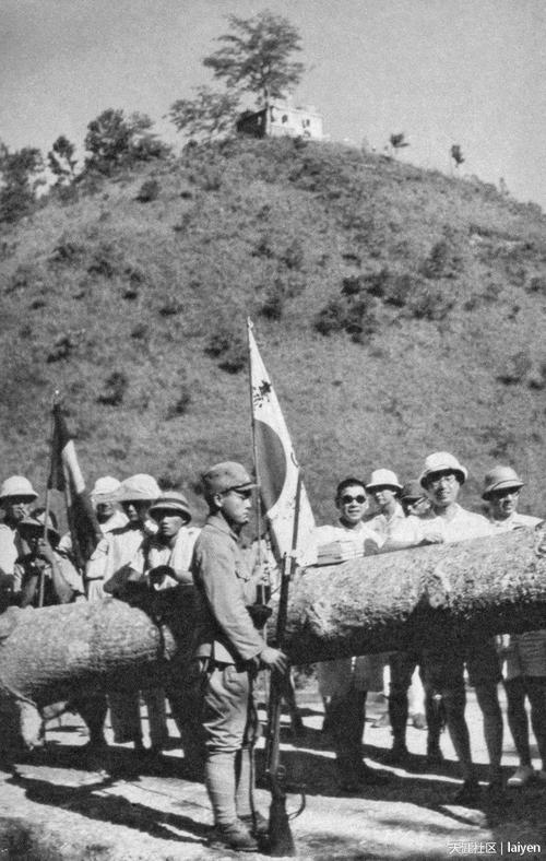 1940年7月12日,中越边境镇南关守卫的日军士兵.