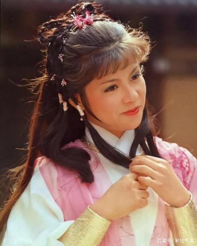 《射雕英雄传》83版黄蓉,为子女一直未婚