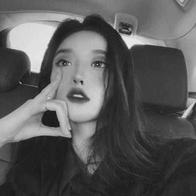 暗黑系超酷女生高清头像