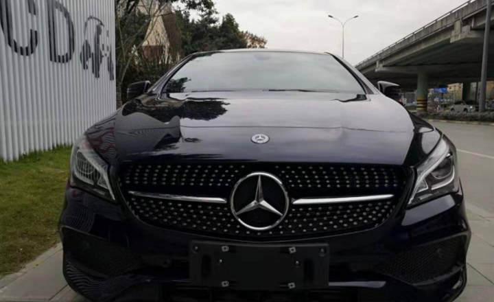 成都二手奔驰cla级 2017 款 cla 220 4matic 黑色