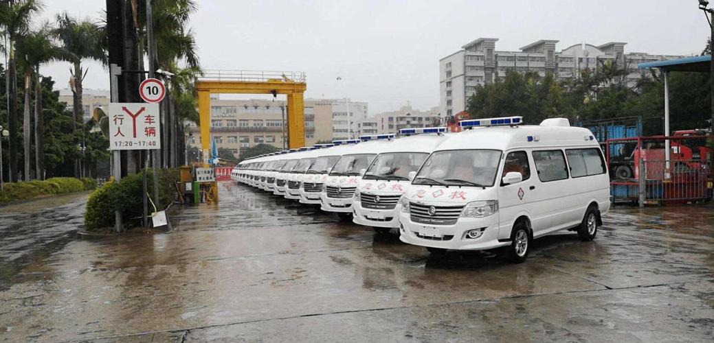 助力疫情防控 厦门金旅首批负压救护车赶往武汉