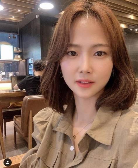 韩国女足国脚李玟娥迎30岁生日,媒体:亚洲足球女神越来越美
