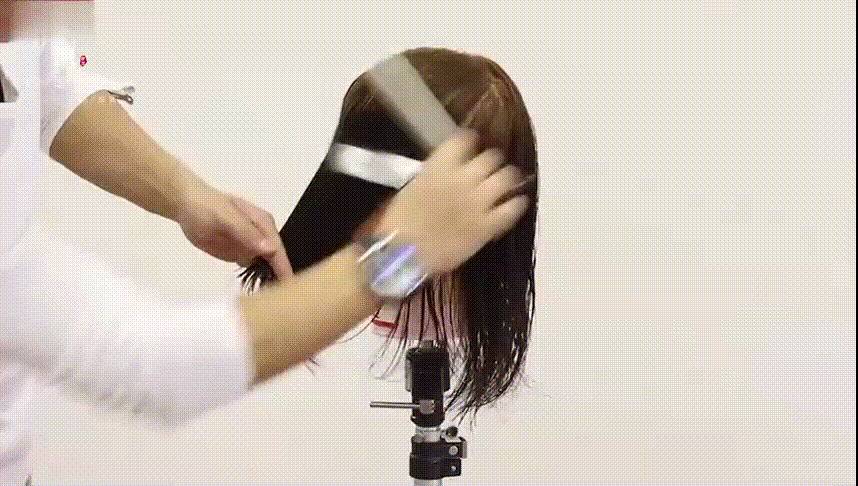 剪发必修课:头发粗又多,如何快速学会剪"长碎发"速收藏学习