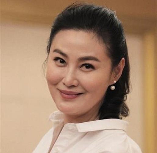 最美潘金莲王思懿出道即巅峰嫁圈外人13年未生子