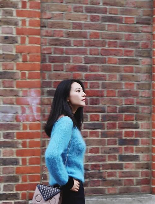 网易首页>网易号>正文申请入驻> 高圆圆的街拍造型就会显得更加随意