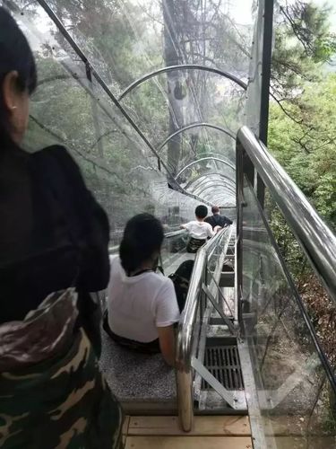 乐昌古佛洞天玻璃滑道开始试业了