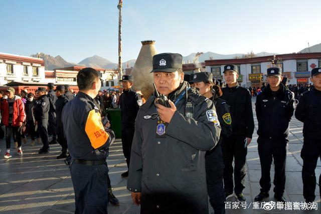 拉萨市柳梧新区公安局政委小达娃坚守一线守好拉萨南大门