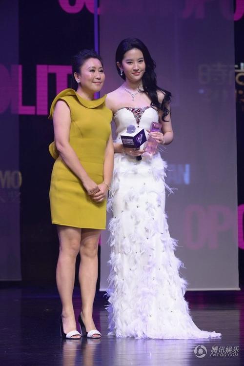 李宇春,金喜善,宋承宪,钟汉良,孙俪,刘亦菲,倪妮,angelababy,佘诗曼等