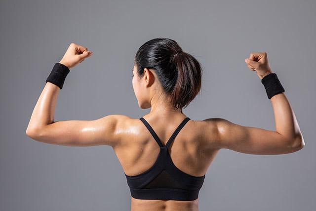 肩胛骨突出是什么原因肩胛骨突出怎么矫正