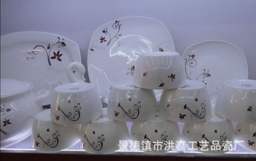 景德镇陶瓷餐具56头餐具礼品瓷餐具手工雕金图片_3