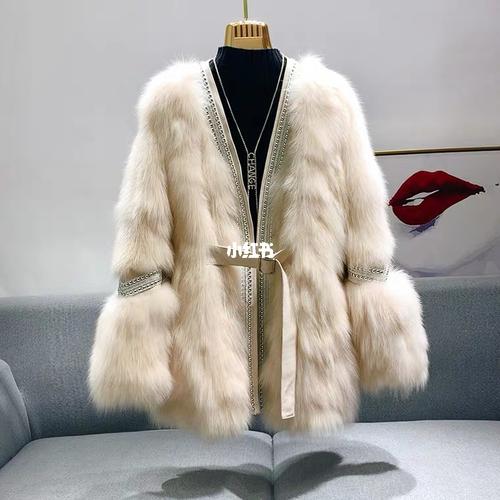 皮草_搭配_裤子_穿搭_时尚_uus韩国进口批发市场自由行热门攻略_韩国