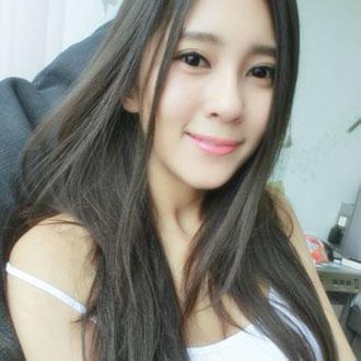 徐杰女朋友正式亮相,个子比他还高,球迷劝告别成下个刘晓宇