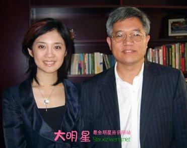 郎咸平六任妻子分别是谁郎咸平第六任妻子是谁