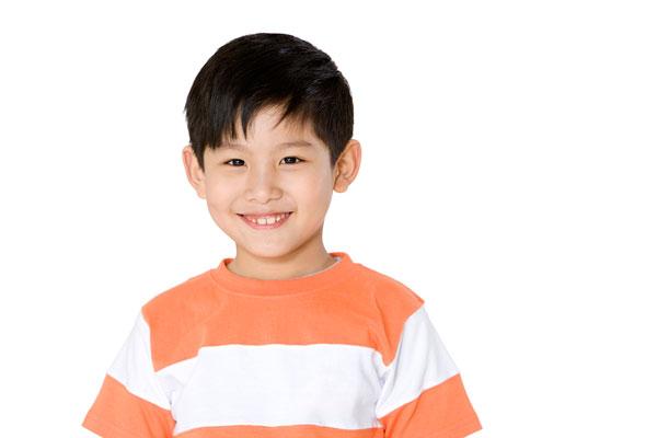小男孩肖像