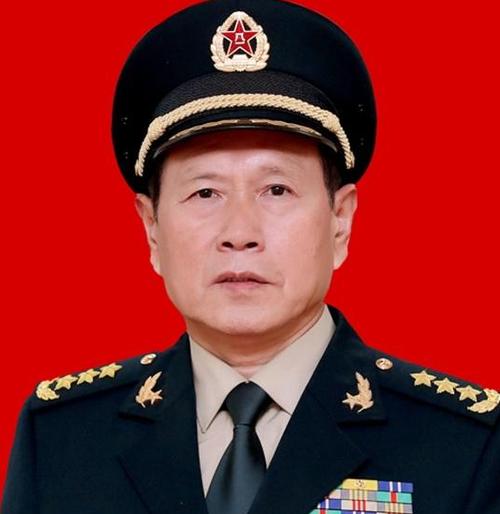 他是"火箭军"首任司令员,如今任国防部长,什么来头?