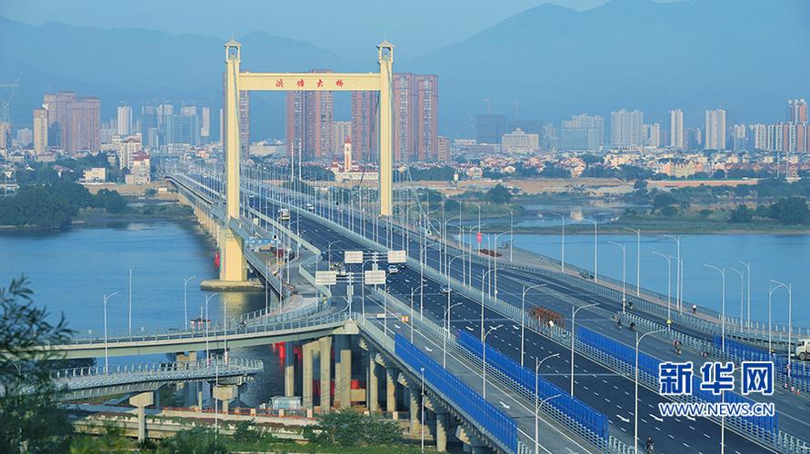 新华网发(柳长兵 摄)4月29日,经过4年多建设,福州洪山桥至洪塘大桥("