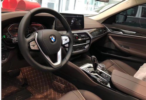 体验宝马525li内饰豪华空间奢侈大优惠性价比挺出色