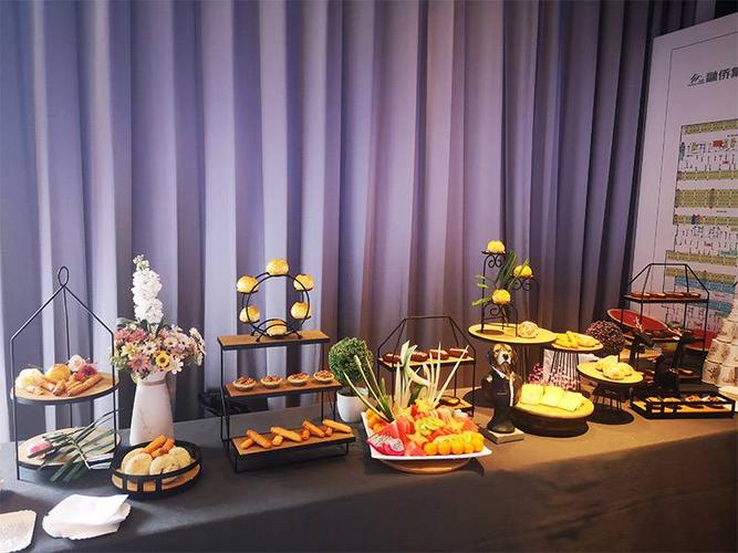 新乡茶歇公司-柯柏华冷餐专业提供周到的为团队提供茶歇服务
