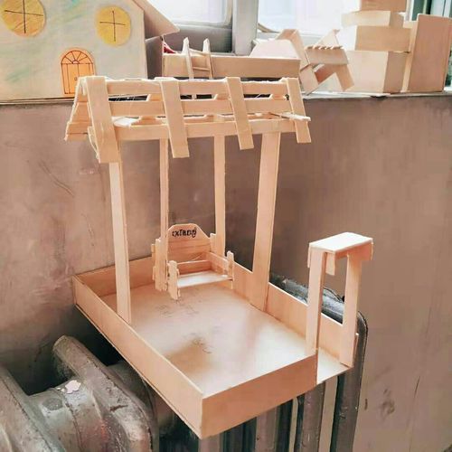 初试木工小制作之学生作品