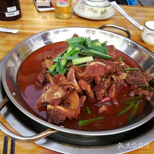 詹厨美味牛脖骨小龙虾