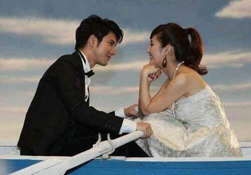 心中偶像王力宏居然有"裸睡"的癖好,你怎么看?