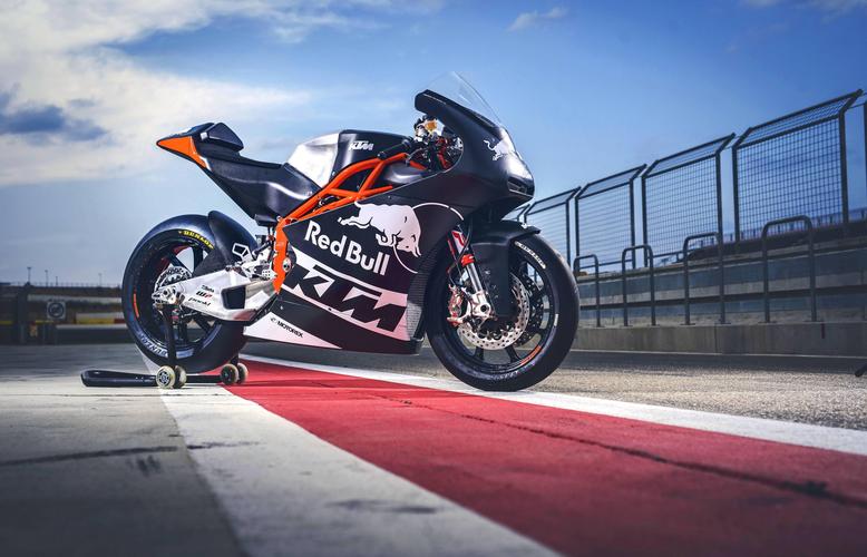 ktm rc8c 细节简介