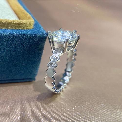 现货供应s925银时尚戒指蜂巢六爪莫桑石戒指韩版时尚潮流食指戒