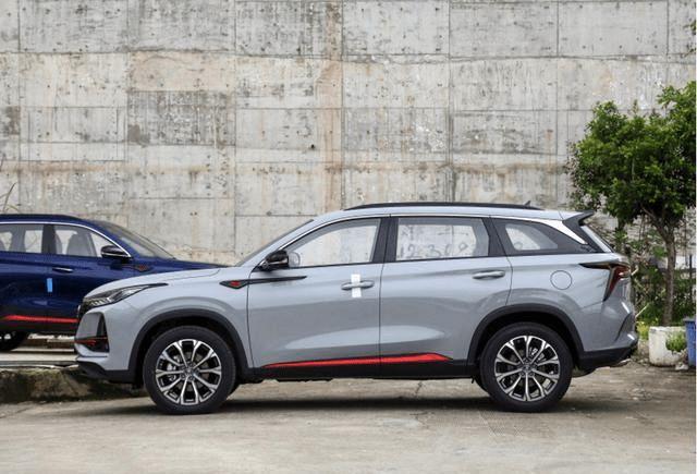 2021款长安cs75plus20t搭载6速手动变速箱