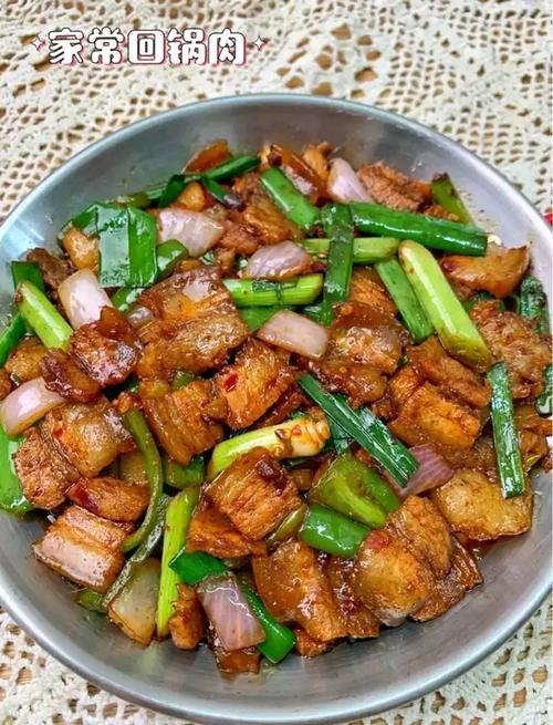 文洋美食:家常回锅肉的极简做法