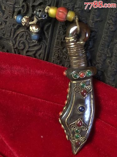 天然玛瑙手工掐丝镶嵌宝石法刀辟邪保平安