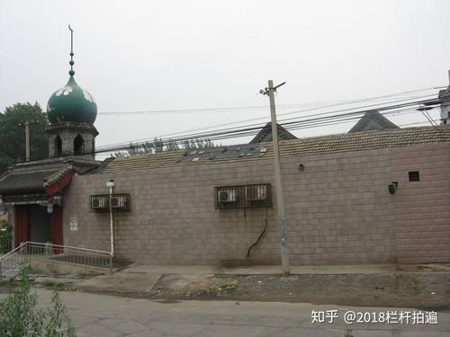这是通州西关大街,目前(本照片拍摄时间2012年9月)仅剩下 西关清真寺
