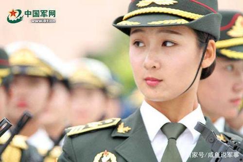 最美仪仗队女兵门佳慧,漂亮的小姐姐都去当兵了