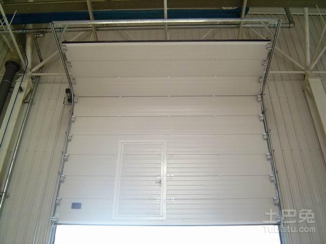 车库卷帘门安装注意事项介绍
