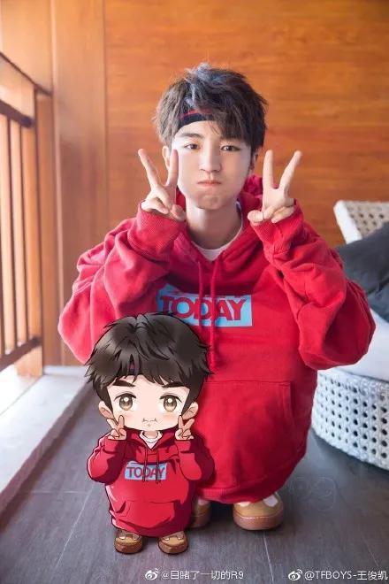 当王俊凯遇上小小凯,二次元与三次元的碰撞如此可爱