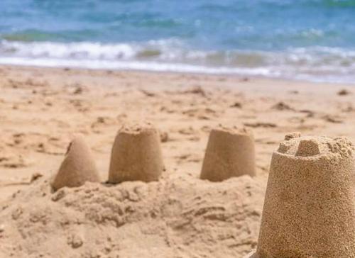 沙堆是圆柱还是圆锥形的?海南万宁小升初命题有误,两个答案都对