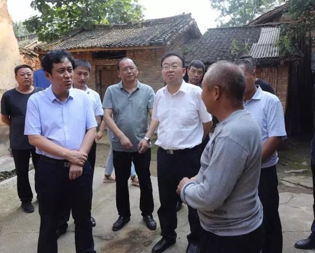 来源:临猗政务微信公众号 9月2日,闻喜县委书记段慧刚在石门乡调研