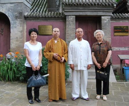 加拿大湛山精舍住持达义法师参访北京圣泉寺