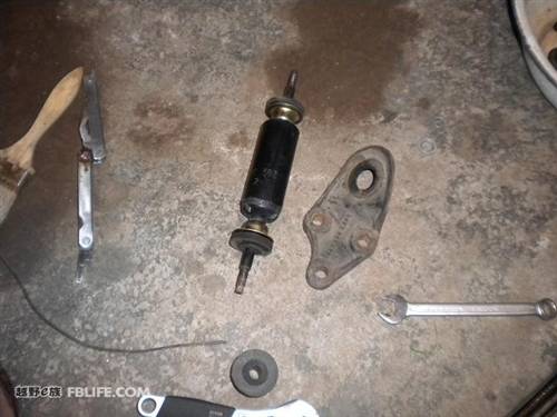 diy切诺基发动机减震器