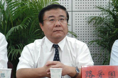 路爱国,男,汉族,1956年12月出生,平顺县龙溪镇人,专科学历,1973年4月