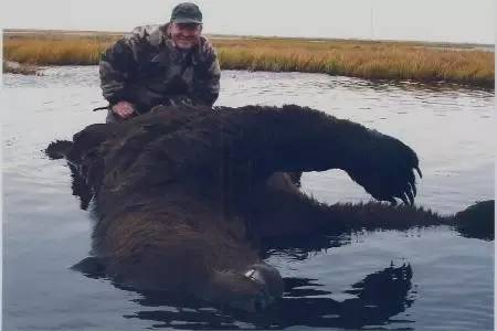 默许斗强暴,杀人,致残,这场战斗民族真人秀太生猛!