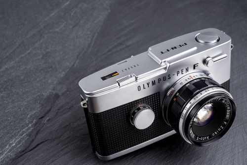 锐意创新的年代 奥林巴斯 胶片半格相机 pen-ft